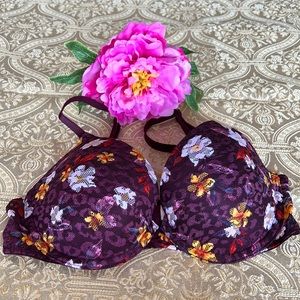 NWOT- Pink Push Up Bra 32C